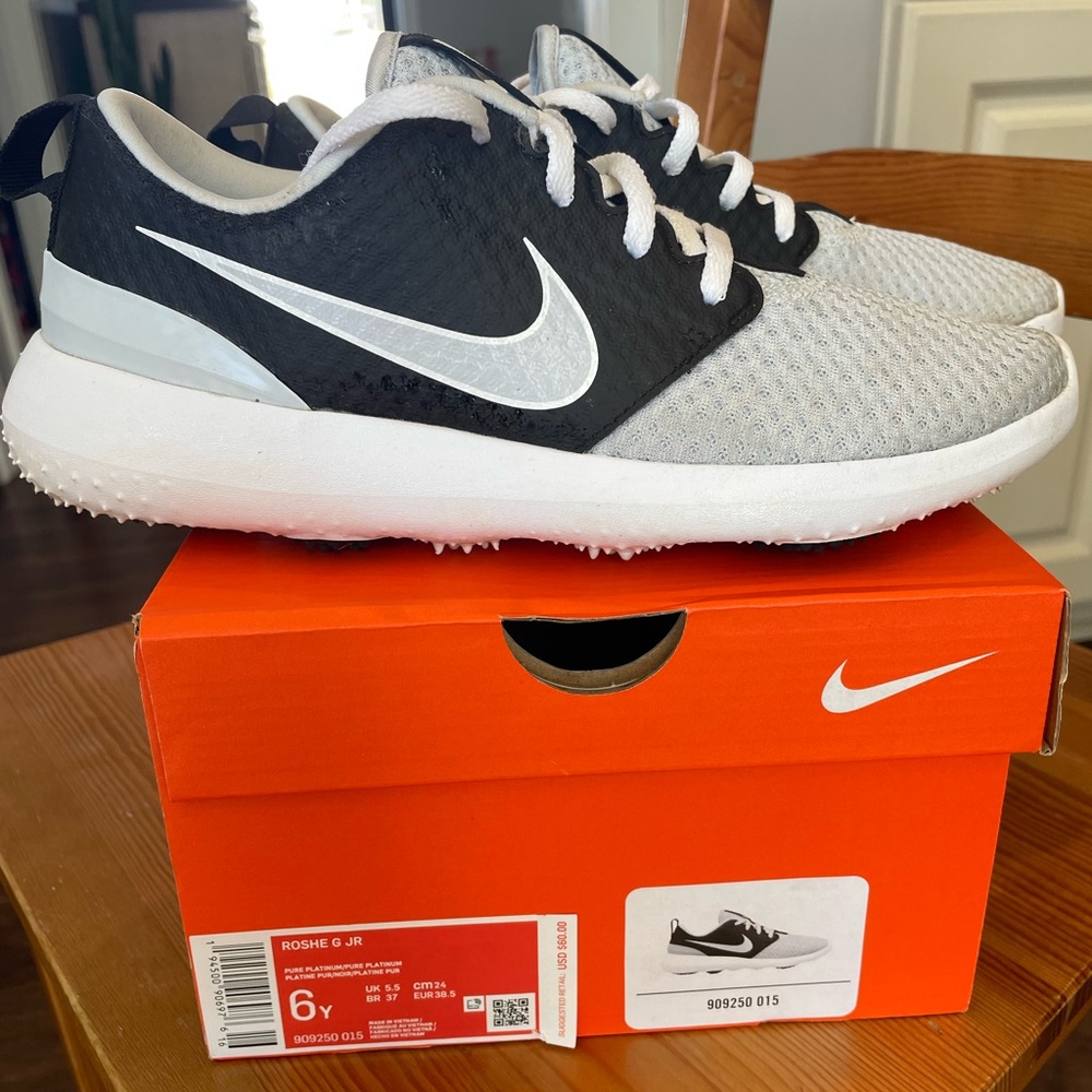 Nike Roche G Jr Golf Shoes Size 6Y